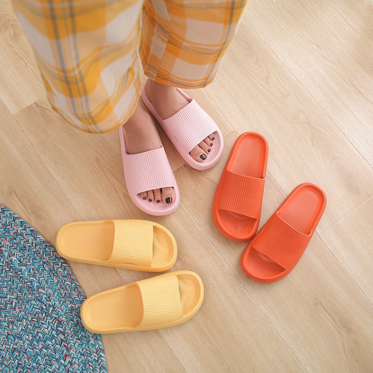 Ultra-Soft Cloud Pillow Slides – image 5